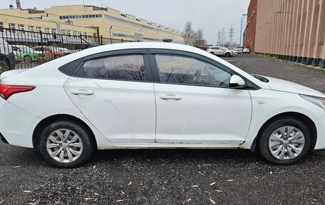 Hyundai Solaris II рестайлинг, 2017 год, 550 000 рублей, 7 фотография