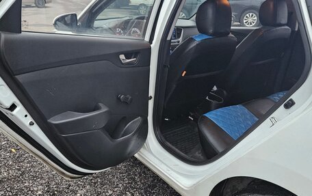 Hyundai Solaris II рестайлинг, 2017 год, 550 000 рублей, 11 фотография