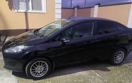 Ford Fiesta, 2015 год, 650 000 рублей, 2 фотография