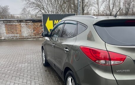 Hyundai ix35 I рестайлинг, 2010 год, 945 000 рублей, 2 фотография