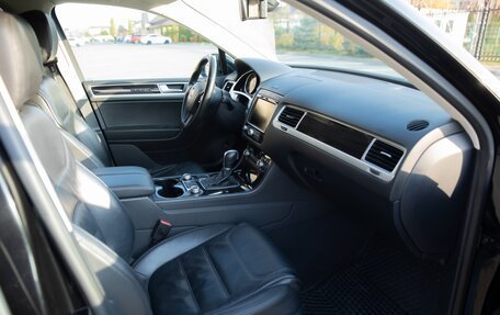 Volkswagen Touareg III, 2016 год, 3 200 000 рублей, 5 фотография