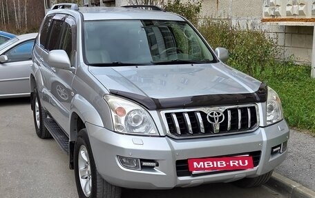 Toyota Land Cruiser Prado 120 рестайлинг, 2006 год, 1 980 000 рублей, 2 фотография
