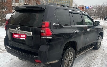 Toyota Land Cruiser Prado 150 рестайлинг 2, 2017 год, 3 990 000 рублей, 3 фотография