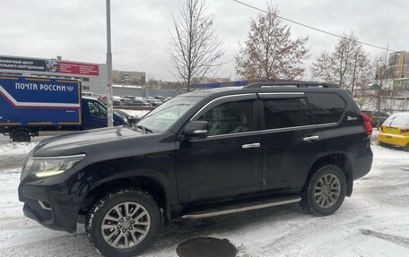 Toyota Land Cruiser Prado 150 рестайлинг 2, 2017 год, 3 990 000 рублей, 5 фотография