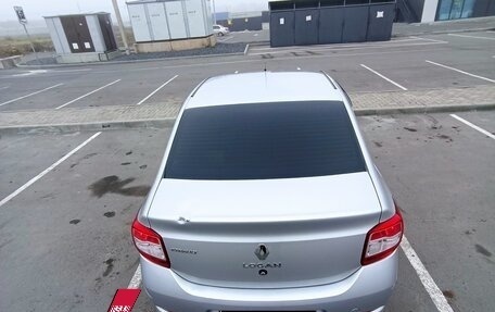 Renault Logan II, 2017 год, 820 000 рублей, 3 фотография