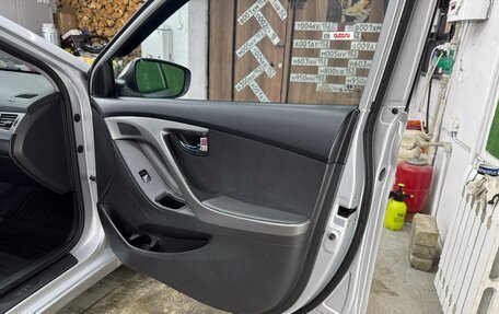 Hyundai Elantra V, 2013 год, 960 000 рублей, 19 фотография