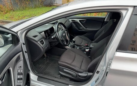 Hyundai Elantra V, 2013 год, 960 000 рублей, 33 фотография