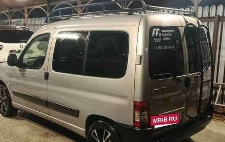 Citroen Berlingo II рестайлинг, 2010 год, 800 000 рублей, 2 фотография