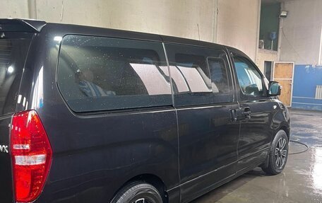 Hyundai Grand Starex Grand Starex I рестайлинг 2, 2008 год, 1 390 000 рублей, 4 фотография