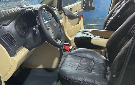 Hyundai Grand Starex Grand Starex I рестайлинг 2, 2008 год, 1 390 000 рублей, 8 фотография