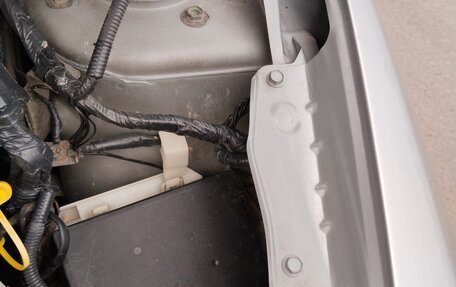 Nissan Tiida, 2005 год, 520 000 рублей, 11 фотография