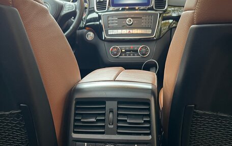 Mercedes-Benz GLS, 2017 год, 3 000 000 рублей, 19 фотография