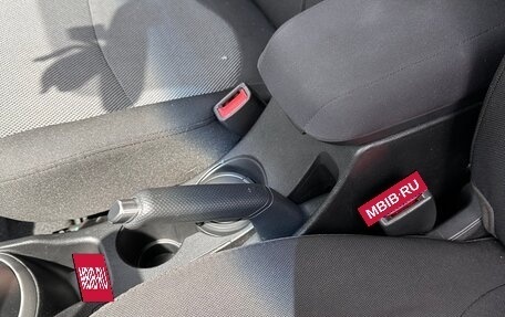 Hyundai Solaris II рестайлинг, 2011 год, 900 000 рублей, 9 фотография