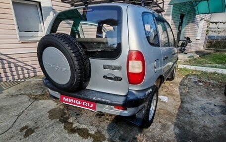 Chevrolet Niva I рестайлинг, 2005 год, 500 000 рублей, 4 фотография