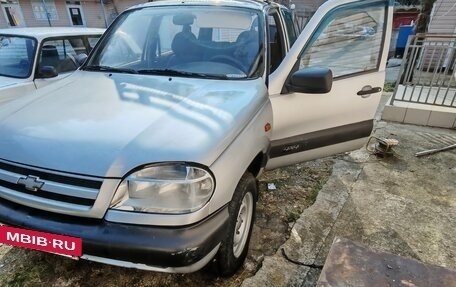 Chevrolet Niva I рестайлинг, 2005 год, 500 000 рублей, 2 фотография