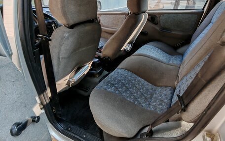 Chevrolet Niva I рестайлинг, 2005 год, 500 000 рублей, 15 фотография