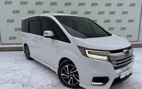 Honda Stepwgn IV, 2020 год, 2 880 000 рублей, 3 фотография