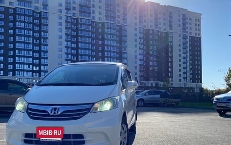 Honda Freed I, 2012 год, 1 100 000 рублей, 3 фотография