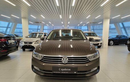 Volkswagen Passat B8 рестайлинг, 2016 год, 1 650 000 рублей, 3 фотография
