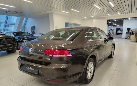 Volkswagen Passat B8 рестайлинг, 2016 год, 1 650 000 рублей, 2 фотография