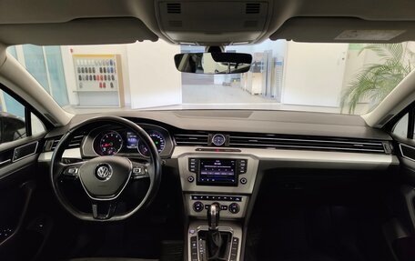 Volkswagen Passat B8 рестайлинг, 2016 год, 1 650 000 рублей, 10 фотография