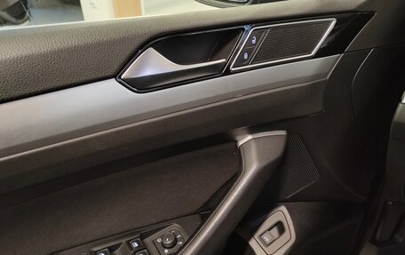 Volkswagen Passat B8 рестайлинг, 2016 год, 1 650 000 рублей, 6 фотография