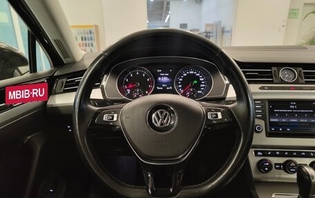 Volkswagen Passat B8 рестайлинг, 2016 год, 1 650 000 рублей, 14 фотография