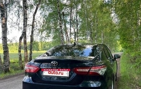 Toyota Camry, 2019 год, 2 800 000 рублей, 2 фотография