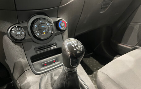 Ford Fiesta, 2016 год, 799 000 рублей, 16 фотография