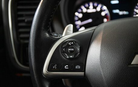 Mitsubishi Outlander III рестайлинг 3, 2014 год, 1 450 000 рублей, 11 фотография