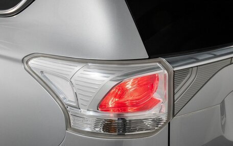 Mitsubishi Outlander III рестайлинг 3, 2014 год, 1 450 000 рублей, 19 фотография