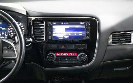 Mitsubishi Outlander III рестайлинг 3, 2014 год, 1 450 000 рублей, 13 фотография