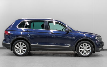 Volkswagen Tiguan II, 2017 год, 2 340 000 рублей, 4 фотография