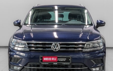 Volkswagen Tiguan II, 2017 год, 2 340 000 рублей, 2 фотография