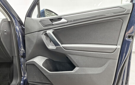 Volkswagen Tiguan II, 2017 год, 2 340 000 рублей, 23 фотография