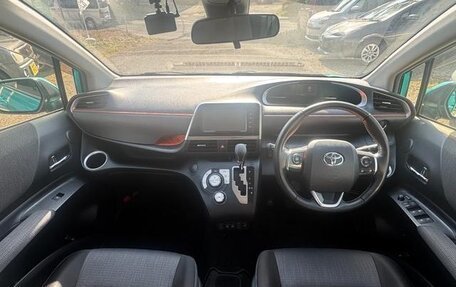 Toyota Sienta II, 2022 год, 1 050 000 рублей, 6 фотография