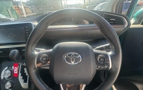 Toyota Sienta II, 2022 год, 1 050 000 рублей, 4 фотография