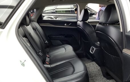 KIA K5, 2021 год, 1 900 000 рублей, 17 фотография