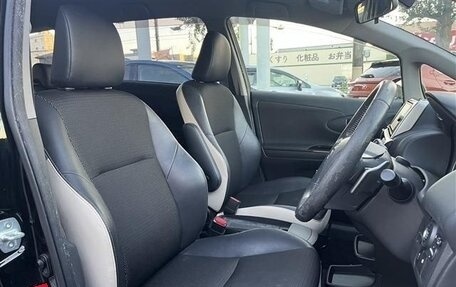 Toyota Wish II, 2017 год, 1 150 000 рублей, 6 фотография