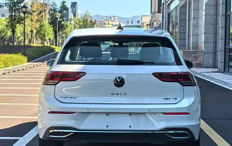 Volkswagen Golf VIII, 2022 год, 1 690 999 рублей, 5 фотография