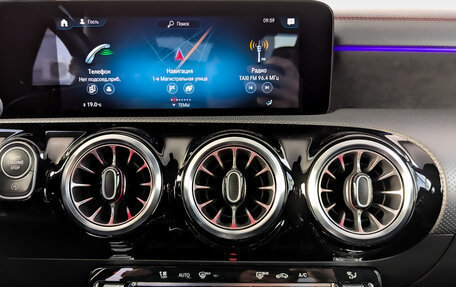 Mercedes-Benz CLA, 2021 год, 3 370 000 рублей, 16 фотография