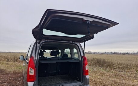 Peugeot Partner II рестайлинг 2, 2011 год, 719 000 рублей, 6 фотография