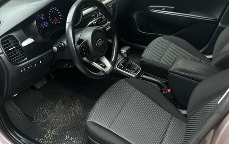 KIA Rio IV, 2018 год, 1 000 000 рублей, 4 фотография