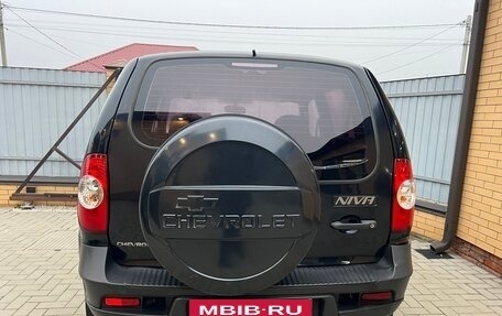 Chevrolet Niva I рестайлинг, 2009 год, 495 000 рублей, 4 фотография