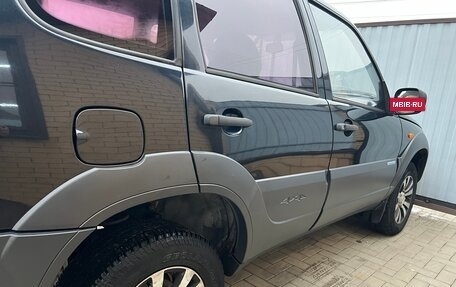 Chevrolet Niva I рестайлинг, 2009 год, 495 000 рублей, 6 фотография