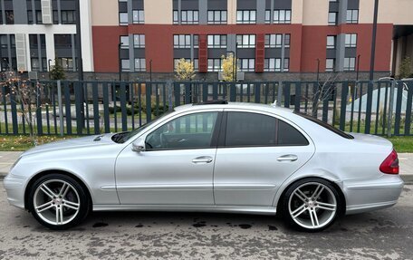 Mercedes-Benz E-Класс, 2007 год, 900 000 рублей, 4 фотография