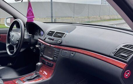 Mercedes-Benz E-Класс, 2007 год, 900 000 рублей, 18 фотография