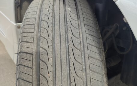 Toyota Noah III, 2015 год, 1 740 000 рублей, 4 фотография