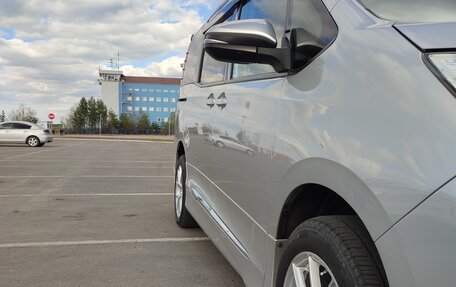 Toyota Noah III, 2015 год, 1 740 000 рублей, 8 фотография