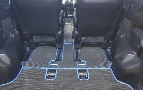 Toyota Noah III, 2015 год, 1 740 000 рублей, 17 фотография